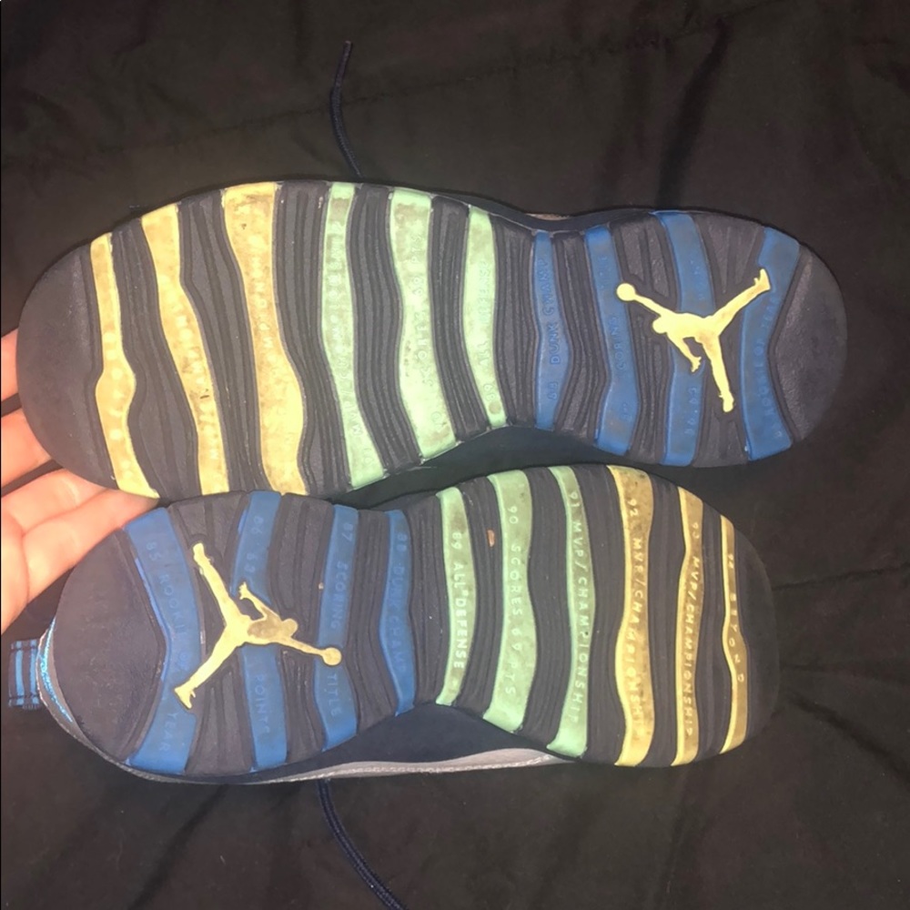 Jordan retro 10’s Rio - Picture 3 of 5